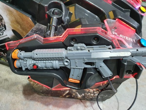 Terminator Salvation Twin Gun arcade machine, Gun controller view