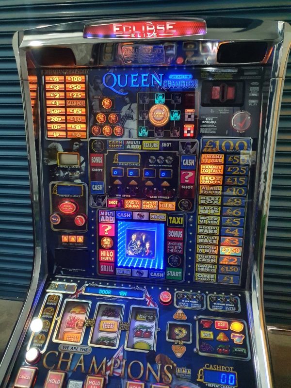 Full view Queen themed Fruit Machine